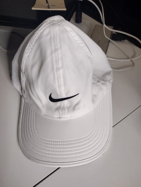 Nike Accessories - NWT Nike White and Black Swoosh Dri-Fit Unisex Training Cap